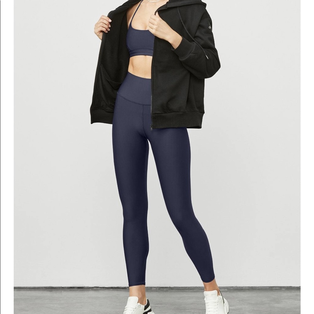 COPY - Alo Yoga NWOT Airlift leggings True Navy size small full length